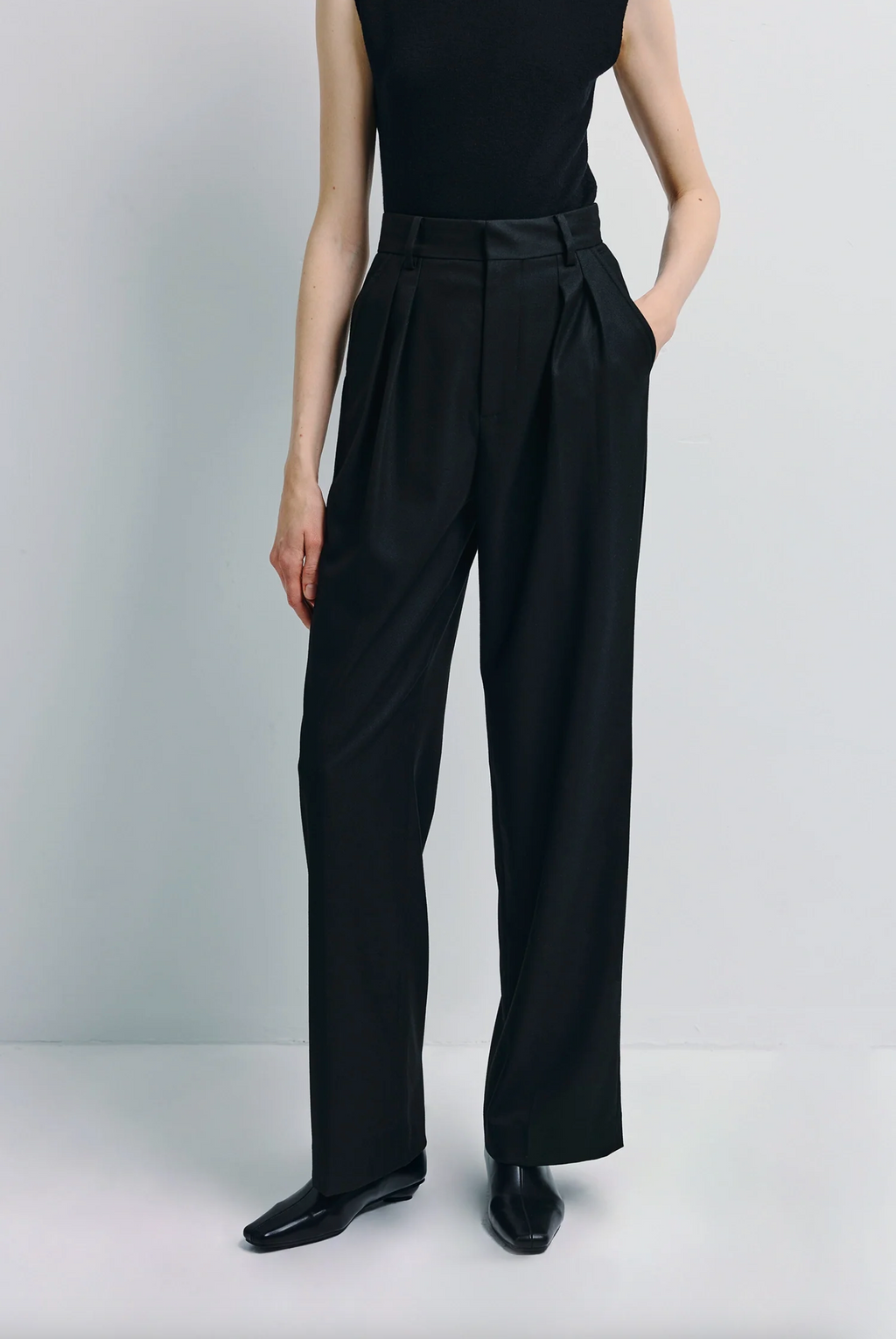 Rue Sophie | Neil Pant