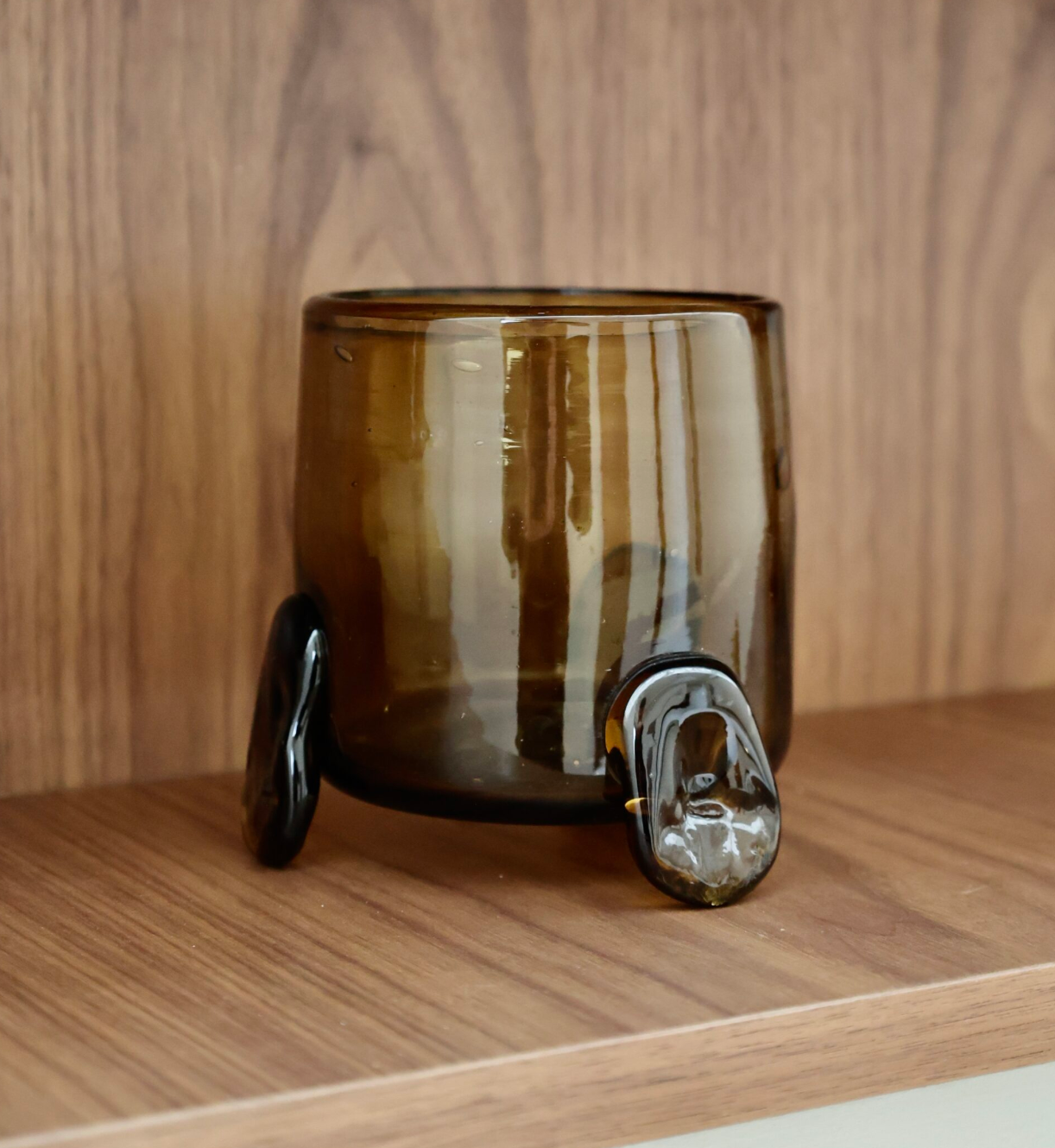 La Soufflerie | Hurricane Vase w/ 3 Feet Fume