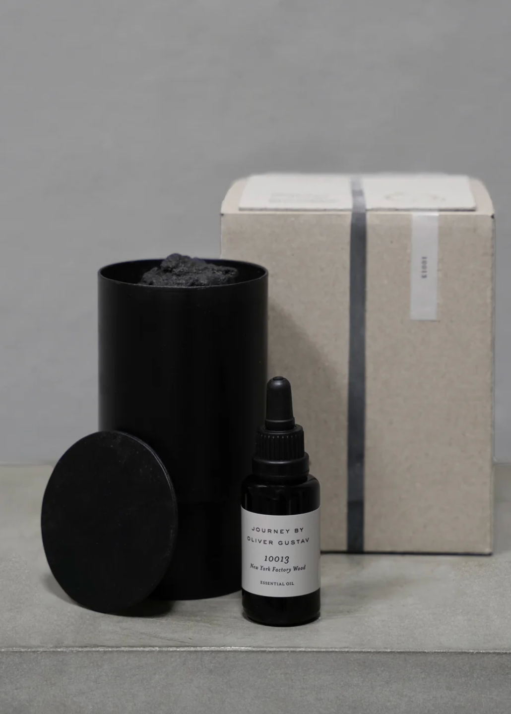 "10013" Potpourri in Iron Vessel