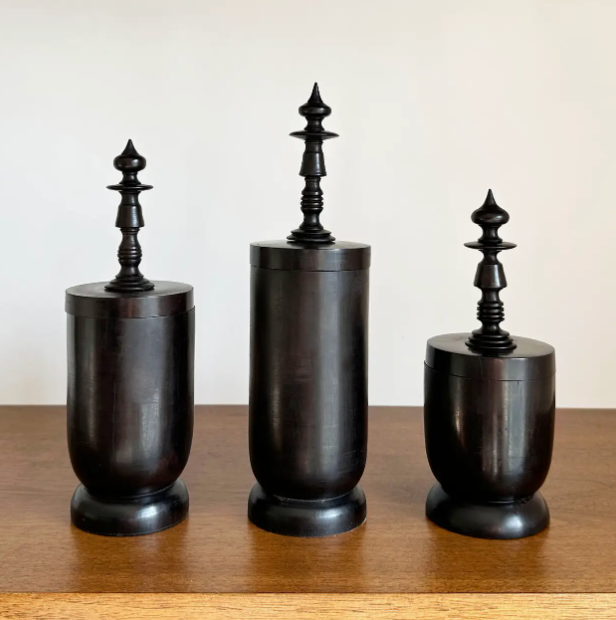 Ebony Kampar Vessel – Large