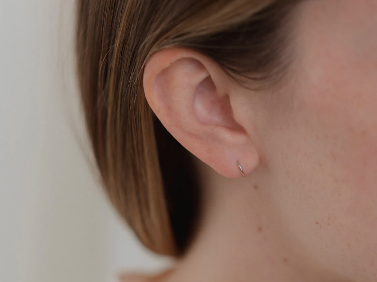 Tiny Hoop Earring | 6mm