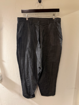 Rundholz Tapered Capri Pants